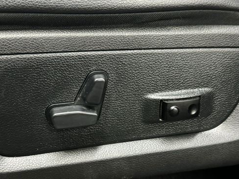 Used 2017 RAM 1500 Sport image 19