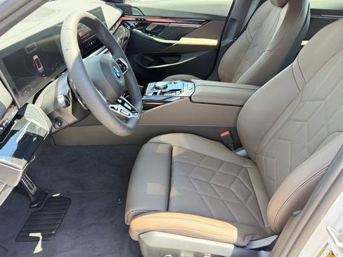 New 2027 BMW 550e xDrive AWD/4WD image 12