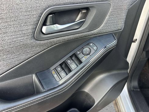 Certified 2021 Nissan Rogue SV AWD/4WD image 14