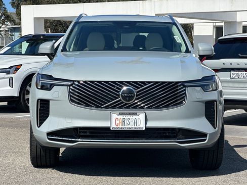 New 2026 Volvo XC90 B6 Ultra image 3