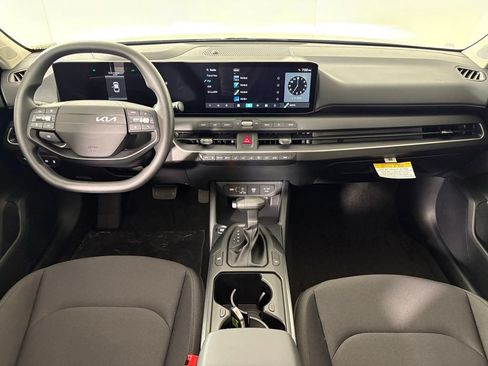 New 2026 Kia K4 FWD image 32