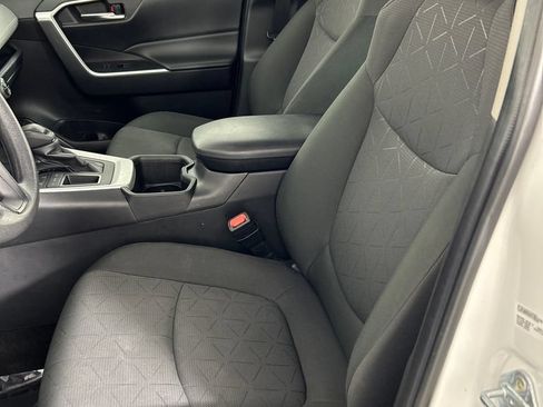 Used 2024 Toyota RAV4 XLE FWD image 12