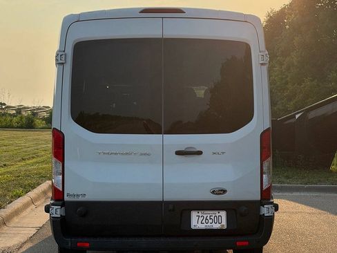 Used 2017 Ford Transit 350 XLT RWD image 5