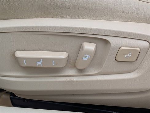 Used 2013 Lexus ES 350 w/ Luxury Pkg image 18