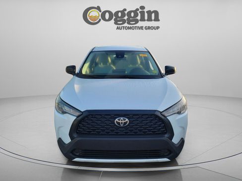 Used 2022 Toyota Corolla Cross L image 6
