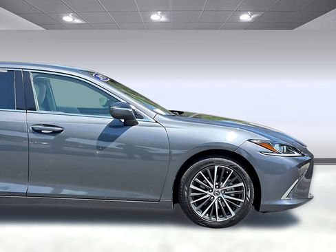 Certified 2023 Lexus ES 300h w/ Premium Package FWD image 34