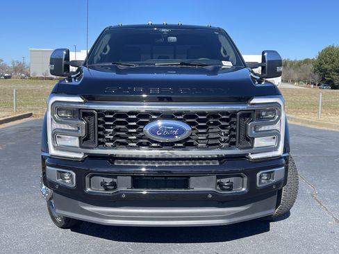 Used 2025 Ford F450 Platinum w/ Platinum Plus Package image 3