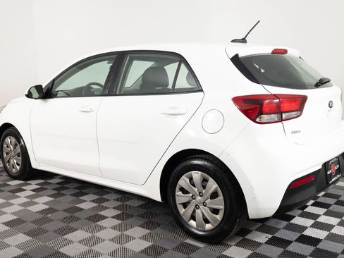 Used 2018 Kia Rio S FWD image 4