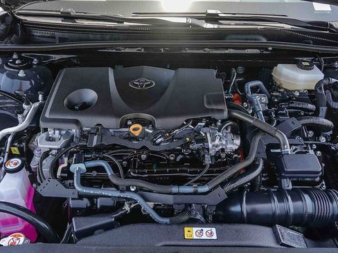 Used 2026 Toyota Camry XLE w/ Premium Package FWD image 31