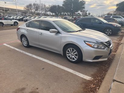 Used 2018 Nissan Altima 2.5 S w/ S Convenience Package