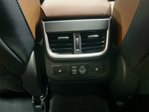 Used 2025 Subaru Outback Touring XT w/ Popular Package #2 image 27