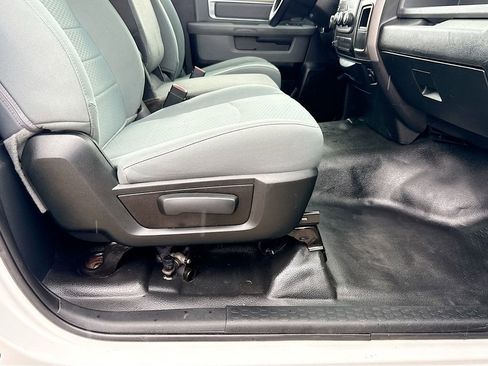 Used 2019 RAM 1500 Tradesman w/ Power & Remote Entry Group image 34