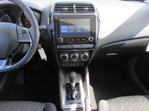 New 2026 Mitsubishi Outlander Sport LE AWD/4WD image 17
