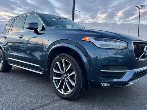 Used 2018 Volvo XC90 T5 Momentum w/ Convenience Package image 10