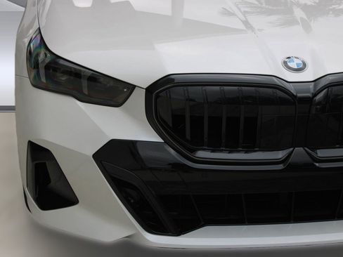 New 2026 BMW 530i w/ M Sport Package image 11