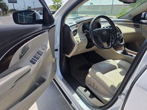 Used 2016 Buick LaCrosse Leather w/ Experience Buick Package FWD image 11