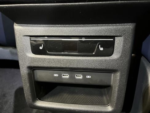 Used 2023 Volkswagen ID.4 Pro S Plus image 32