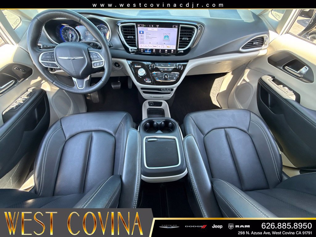 Used 2024 Chrysler Pacifica Touring-L FWD image 28