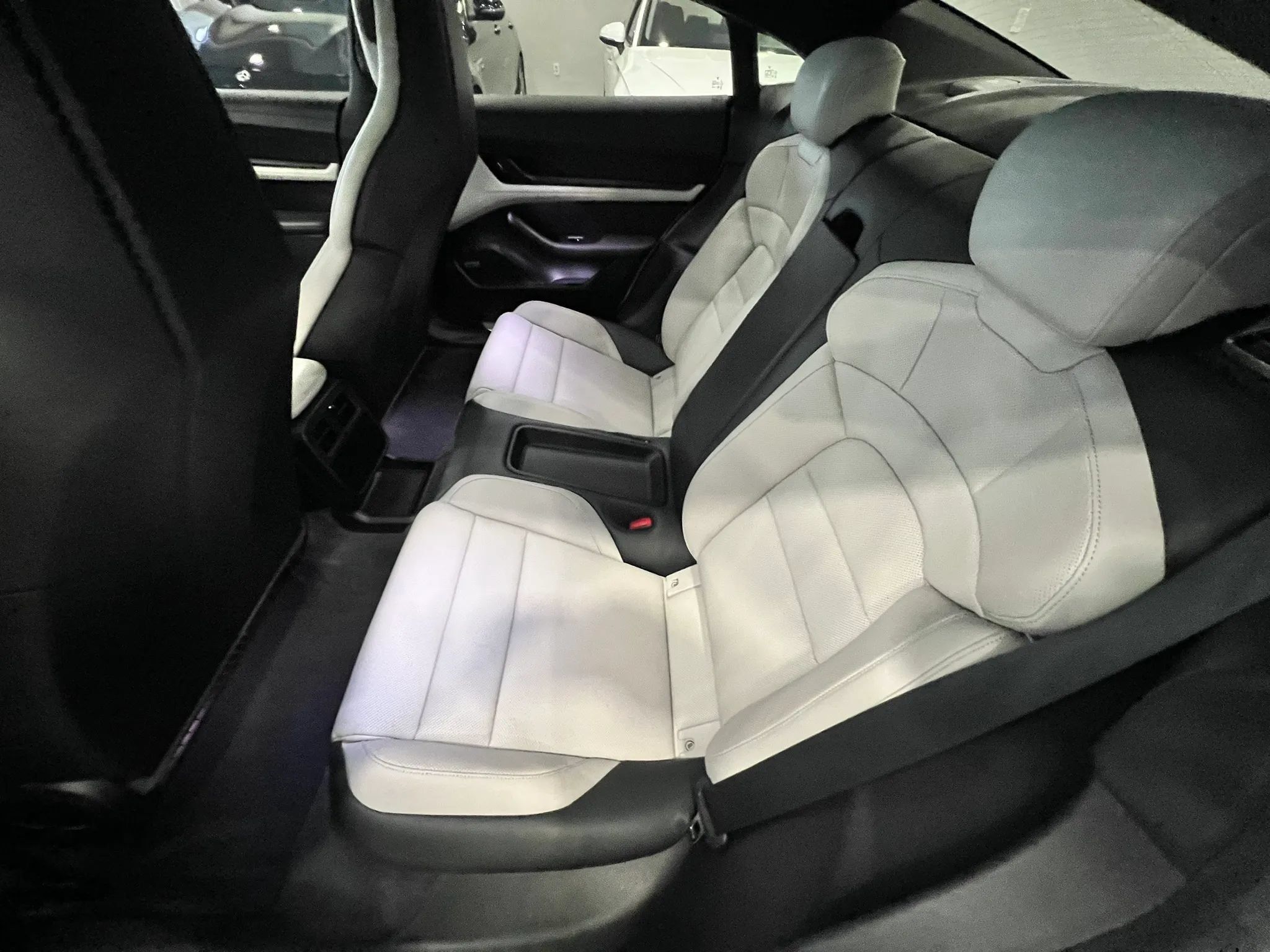 Used 2020 Porsche Taycan Turbo AWD/4WD image 10