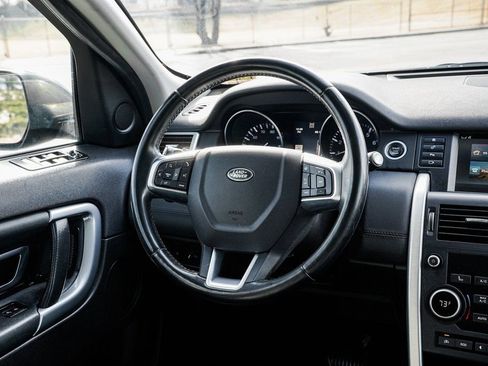 Used 2016 Land Rover Discovery Sport HSE image 12
