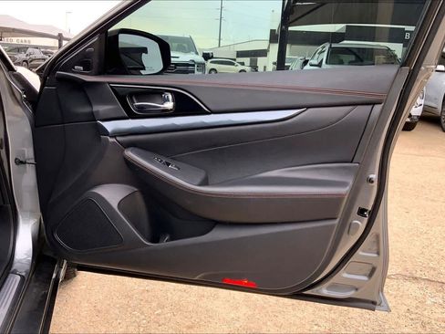 Used 2023 Nissan Maxima SR w/ Sport Mat Group FWD image 22