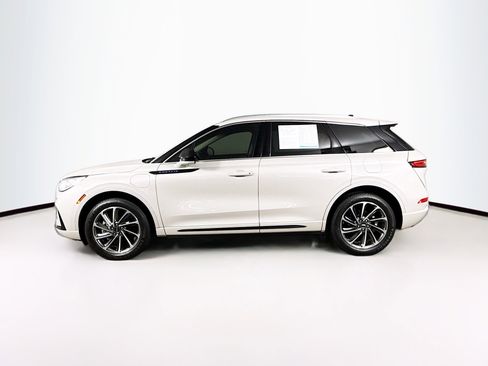 Used 2024 Lincoln Corsair Grand Touring image 7