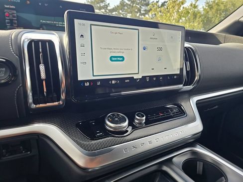 New 2027 Ford Expedition Platinum w/ Stealth Appearance Package AWD/4WD image 18