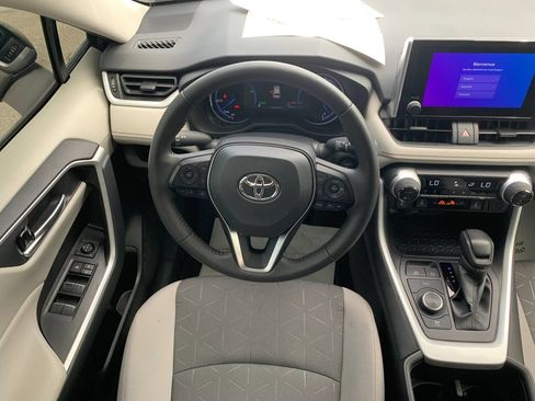 Used 2024 Toyota RAV4 XLE w/ Convenience Package AWD/4WD image 17