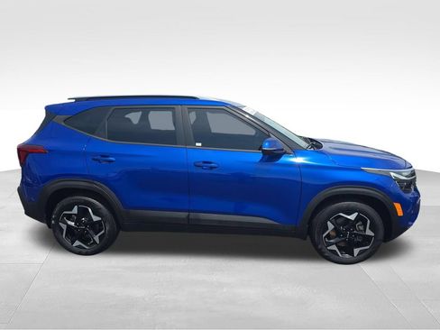 Used 2025 Kia Seltos S AWD/4WD image 6