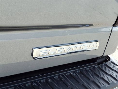 New 2026 GMC Sierra 1500 Elevation image 21