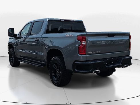 Used 2020 Chevrolet Silverado 1500 LT Trail Boss AWD/4WD image 8
