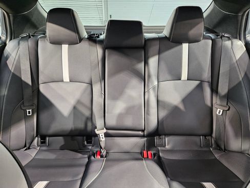 Used 2025 Toyota Camry SE FWD image 13