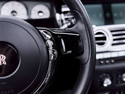 Used 2015 Rolls-Royce Ghost RWD image 72