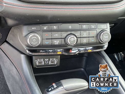 Used 2024 Dodge Durango GT image 34