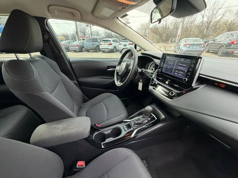 Used 2020 Toyota Corolla LE image 12