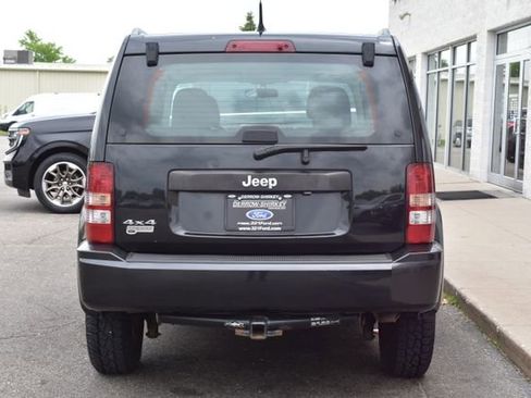 Used 2011 Jeep Liberty Sport AWD/4WD image 8