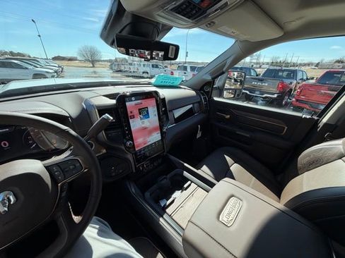 New 2026 RAM 2500 Limited AWD/4WD image 17