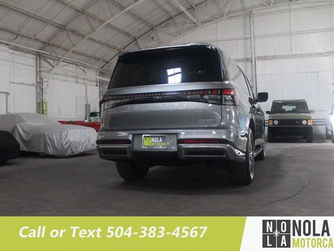 Used 2025 INFINITI QX80 Sensory AWD/4WD image 12