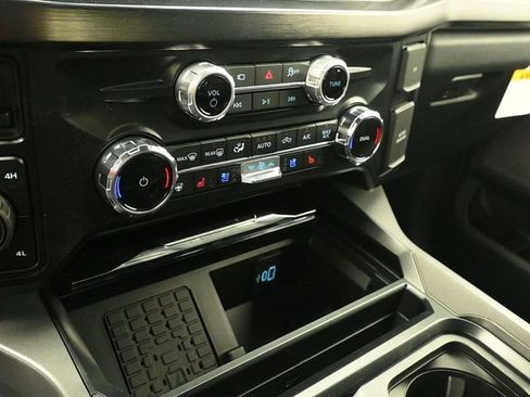 New 2026 Ford F250 Lariat w/ FX4 Off-Road Package image 17