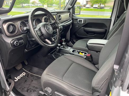 Used 2018 Jeep Wrangler Sport AWD/4WD image 10