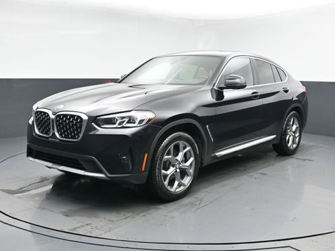 Used 2025 BMW X4 xDrive30i image 24