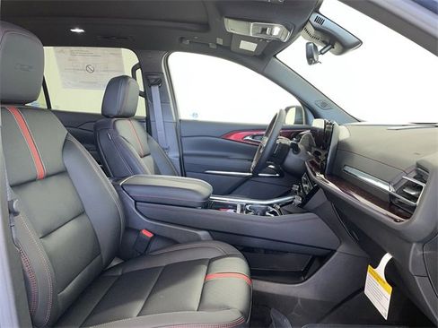 New 2026 Chevrolet Traverse RS image 23