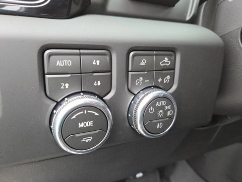 New 2026 GMC Sierra 1500 AT4 w/ AT4 Premium Package image 17