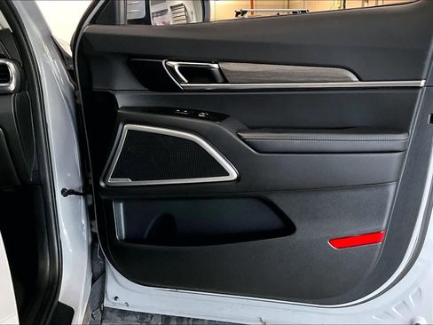 Used 2022 Kia Telluride EX w/ EX Premium Package image 26