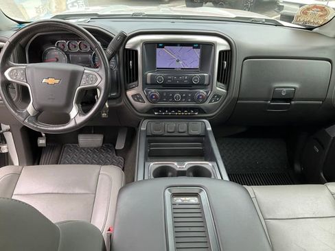 Used 2018 Chevrolet Silverado 1500 LTZ Z71 w/ LTZ Plus Package AWD/4WD image 4