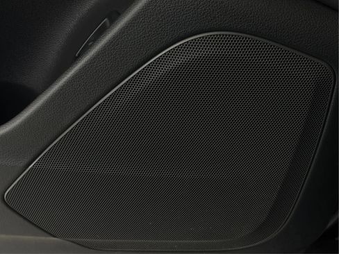 Used 2019 Audi Q8 Premium image 41