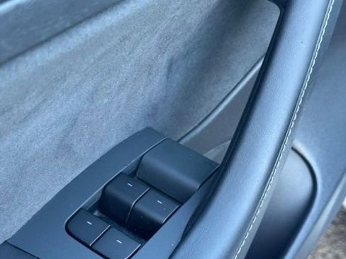 Used 2021 Tesla Model 3 Standard Range Plus image 16