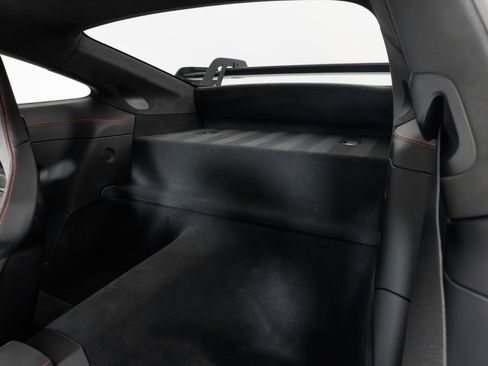 Used 2025 Porsche 911 GT3 RWD image 50