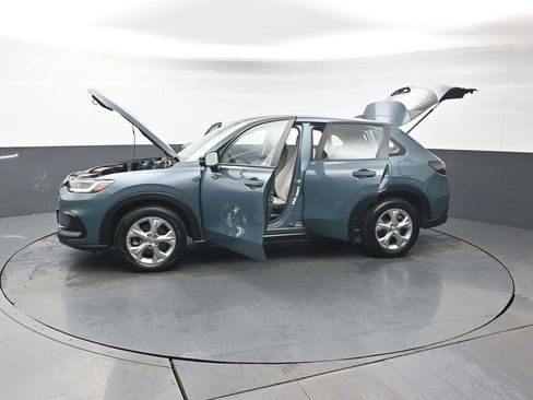 Used 2024 Honda HR-V LX image 40