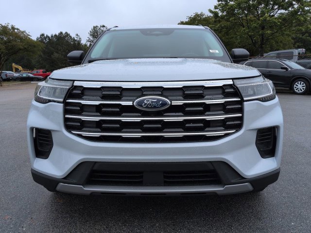 New 2026 Ford Explorer Active RWD image 8